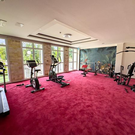 Hotel Aurora Miskolc Buitenkant foto