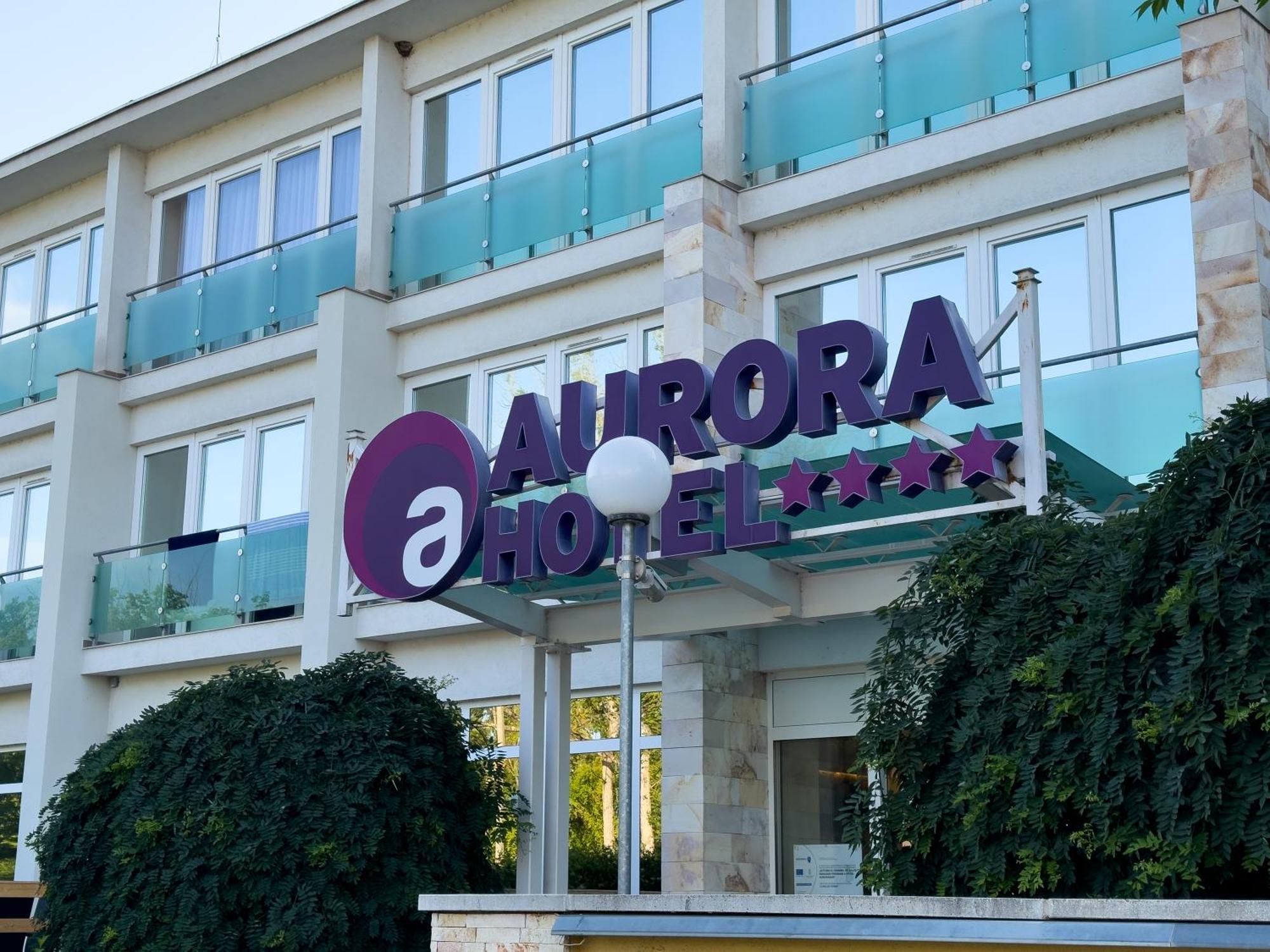 Hotel Aurora Miskolc Buitenkant foto